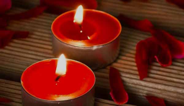 Любовный приворот на красной свече